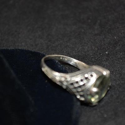 925 Sterling Filigree Ring with Green Amethyst Size 6.5 3.7g