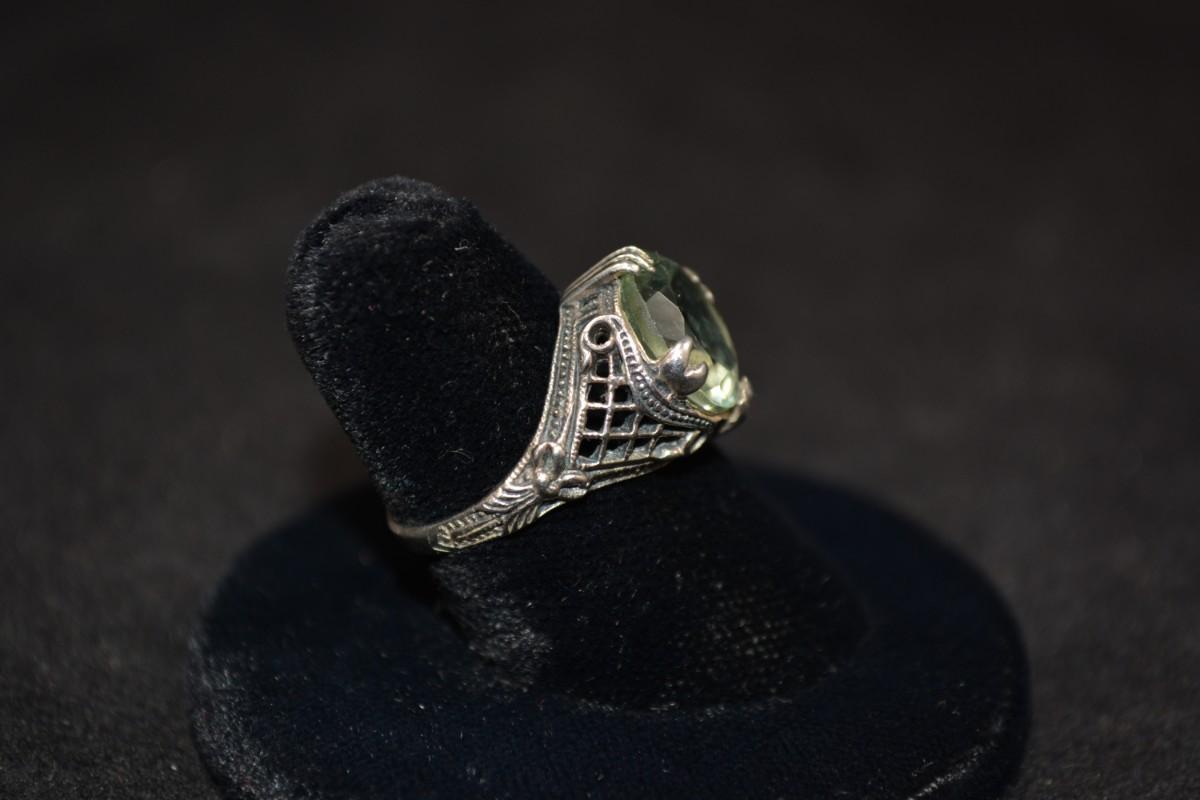 925 Sterling Filigree Ring with Green Amethyst Size 6.5 3.7g