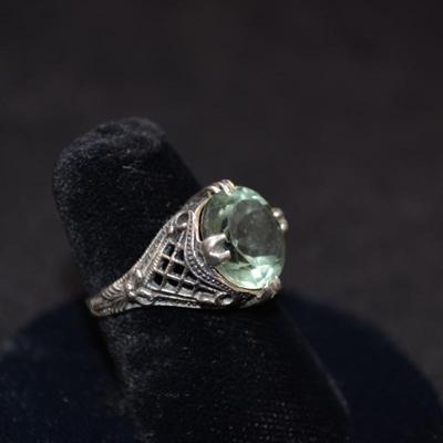 925 Sterling Filigree Ring with Green Amethyst Size 6.5 3.7g