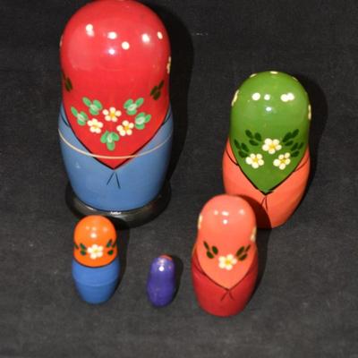 Vintage Farm Themed Russian Nesting Dolls 6"