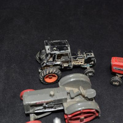 Lot of Vintage ERTL Case Farm Implement Toys