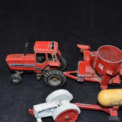 Lot of Vintage ERTL Case Farm Implement Toys