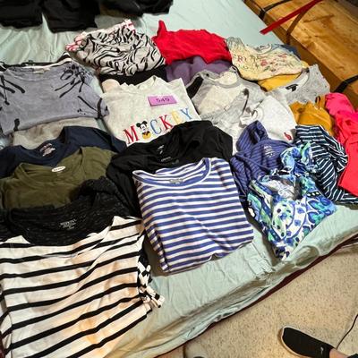 Lot of womens tops