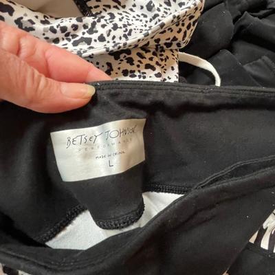 Lot of yoga pants & others