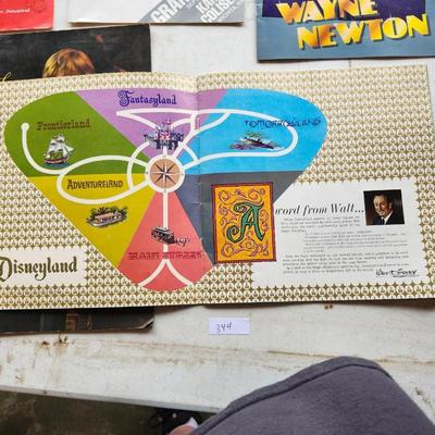 Vintage Souvenir Book, Disneyland Wayne Newton, John Denver and Bob Hope