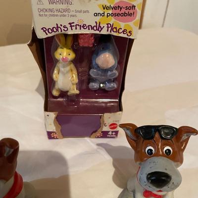 DISNEY COLLECTABLES