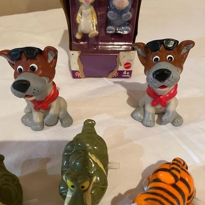 DISNEY COLLECTABLES