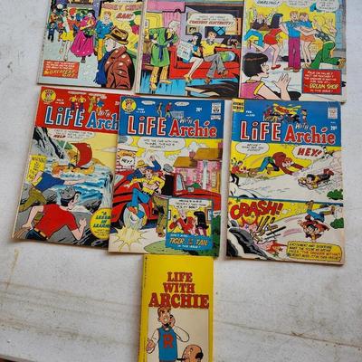 Lot Of 98 VINTAGE Archie Series Comics Archie, jughead, betty and veronica, sabrina, jynx etc