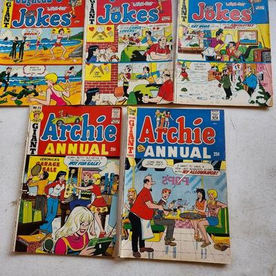 Lot Of 98 VINTAGE Archie Series Comics Archie, jughead, betty and veronica, sabrina, jynx etc