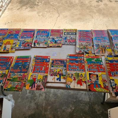 Lot Of 98 VINTAGE Archie Series Comics Archie, jughead, betty and veronica, sabrina, jynx etc