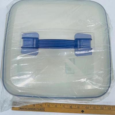 New in Pkg square storage box