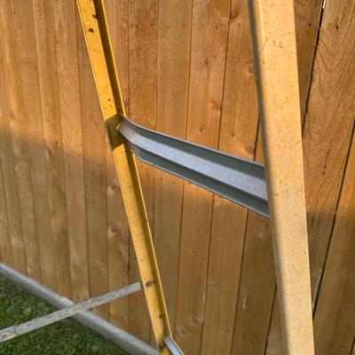 8ft Fiberglass Ladder. (See description)