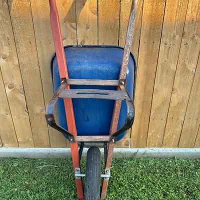 True Temper Wheelbarrow