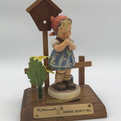 LOT 19D: 1990s Goebel M.I. Hummel Goebel Collector's Club Special Edition Figurines w/ Display Stands - No 6 