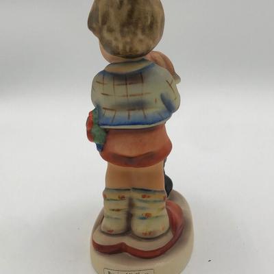 LOT 27D: Vintage Goebel M.I. Hummel Figurines - 1972 6inch 
