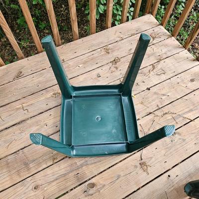 Four Outdoor Plastic Chairs + Table (D-JS)