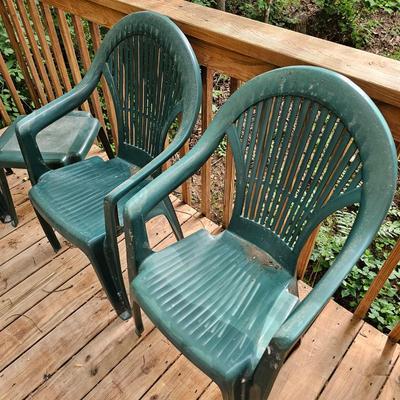 Four Outdoor Plastic Chairs + Table (D-JS)
