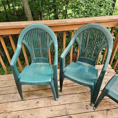 Four Outdoor Plastic Chairs + Table (D-JS)