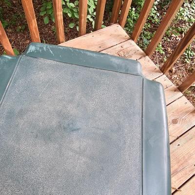 Four Outdoor Plastic Chairs + Table (D-JS)