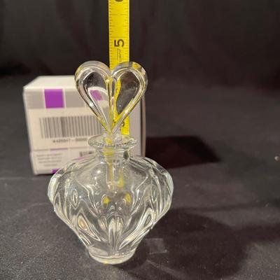 Perfume Bottles, Heart Dishes & More Waterford Crystal Vanity (LR-RG)