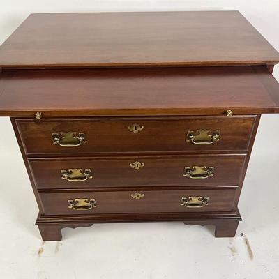 1092 Pennsylvania House Cherry Chippendale Bachelors Chest