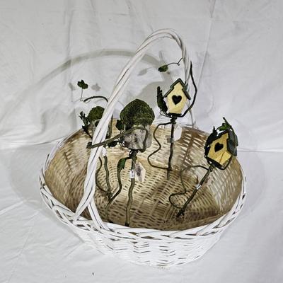 White Basket & Floral Decor Items (B1-JS)
