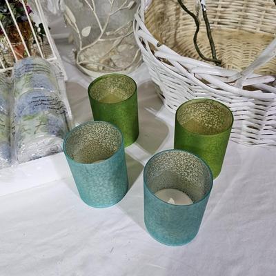White Basket & Floral Decor Items (B1-JS)