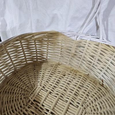 White Basket & Floral Decor Items (B1-JS)