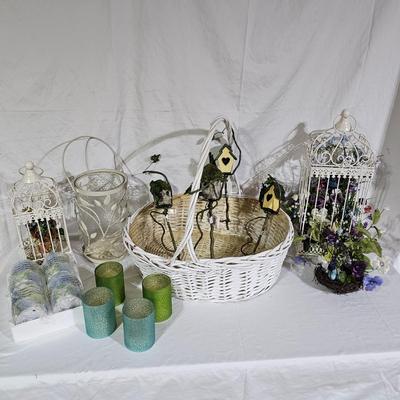 White Basket & Floral Decor Items (B1-JS)