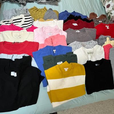 ASsorted lots of women's dress tops