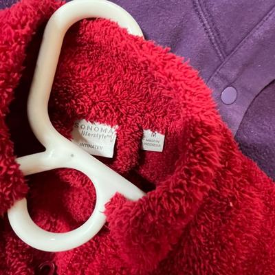 Lot of women's fleece & other house coats