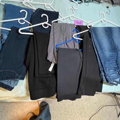 Lot of women's pants