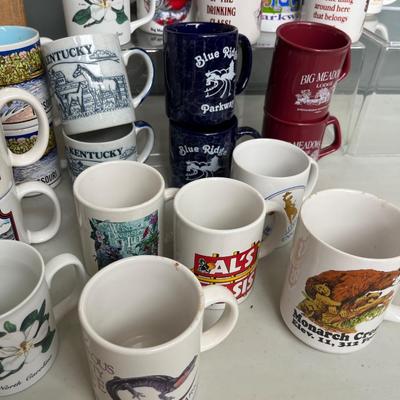 31- Box of coffee mugs