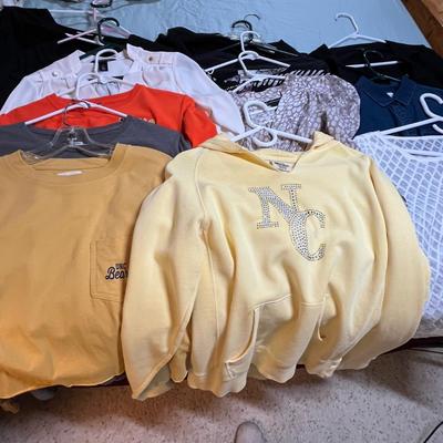 Lot of women's tops & sweat shirts