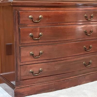 FINCH FINE FURNITURE ~ Vtg. Solid Mahogany China Cabinet