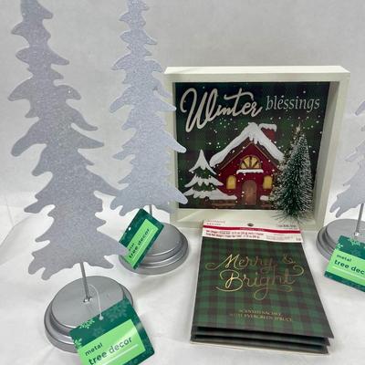Merry Christmas Decor - wall hanging, metal trees and more