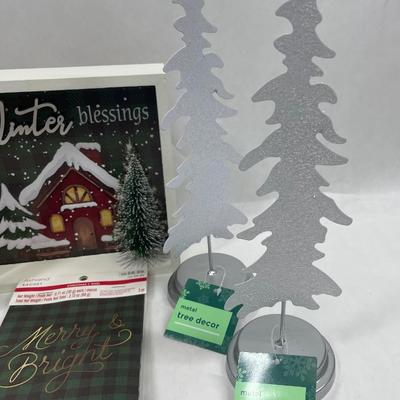 Merry Christmas Decor - wall hanging, metal trees and more