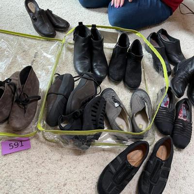 Lot of ladies shoess