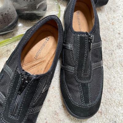 Lot of ladies shoess