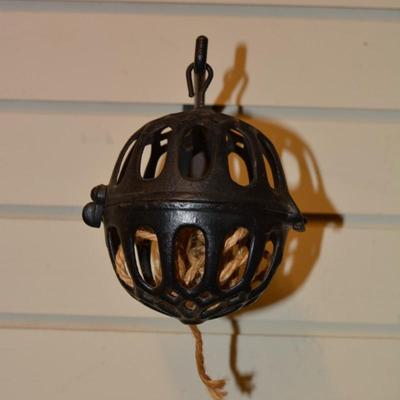 Vintage Cast Iron String Dispenser 4.5”x4”