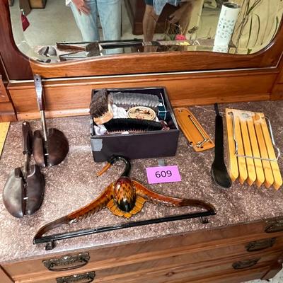 Men's accessories