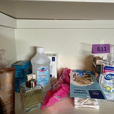 Lot of bathroom supplies