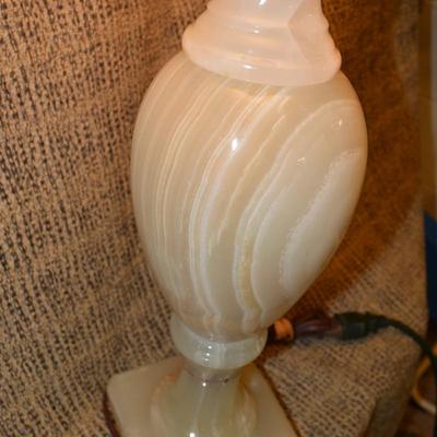 Beautiful MCM Onyx Table Lamp w/ 3 Way Switch 29.5” Tall