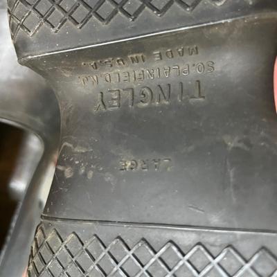 Men's shoes & golashas