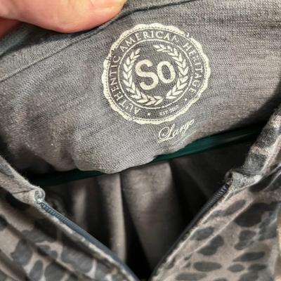 Women's coats/ jackets