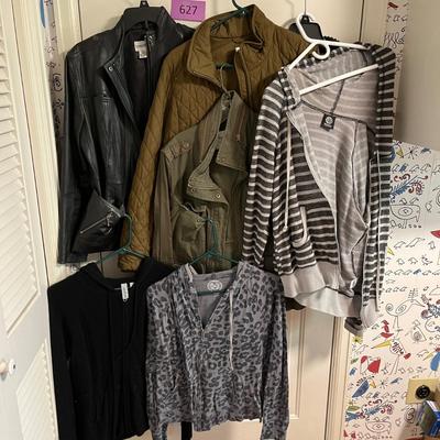 Women's coats/ jackets