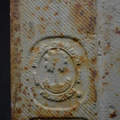 Vintage Virginia Metal Crafters Cast Iron Sundial 9.75”x9.75”x9”