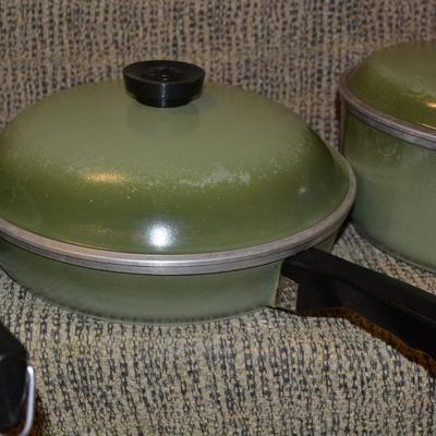 Vintage Set of 4 ‘CLUB’ Aluminum Avocado Cookware