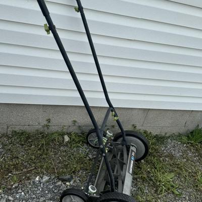 354 Earthwise 16” Rotary Push Lawnmower