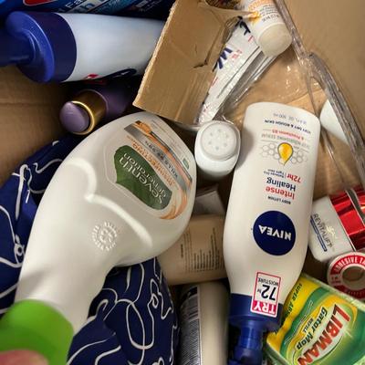 Household cleaning supplies